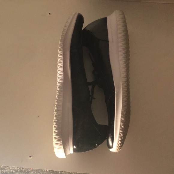 Michael Kor shoes/outdoor shoes. Great for walks. Maryln mesh training shoes - Picture 3 of 3